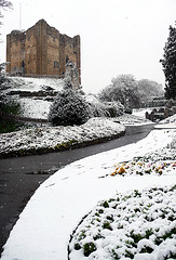 Guildford Castle 1 Snow LX2