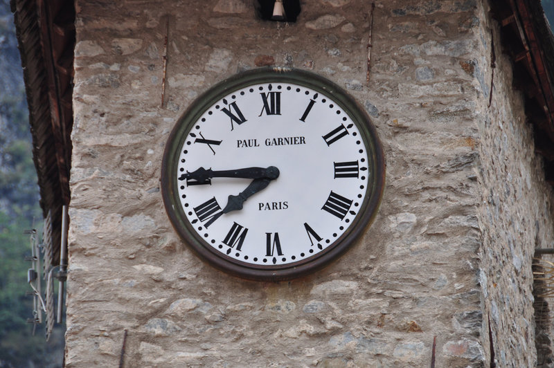 Holiday 2009 – Clock by Paul Garnier of Paris in Isola, France