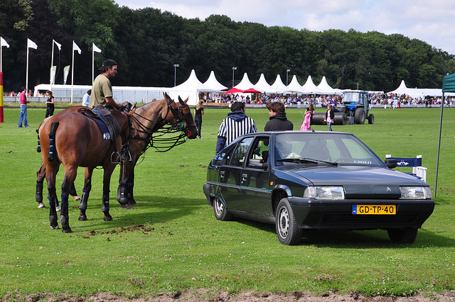 Polo – Horses and Citroën BX