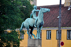 Copenhagen – Naked horse riding