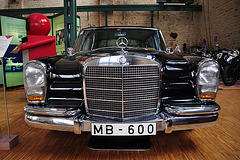 Holiday 2009 – Mercedes-Benz 600