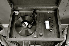 1933 Marconi 274 Radiogram