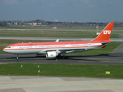 D-ALPA A330-223 LTU
