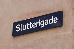 Danish street signs – Slutterigade