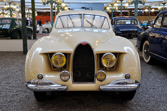 Holiday 2009 – 1952 Bugatti Cabriolet Type 101