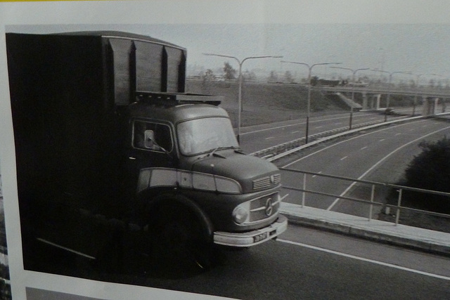 Open day A4 aquaduct – Mercedes-Benz truck in the olden days