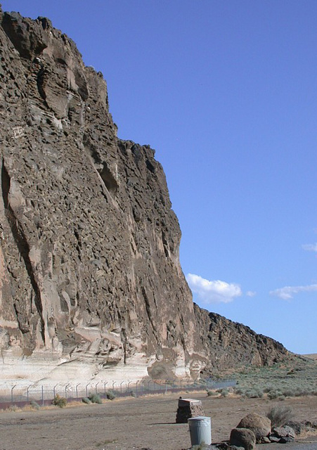 Lava Beds NM Petroglyph Point (2422)