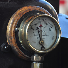 Dordt in Stoom 2012 – Pressure gauge of Ernst Schmieding of Dortmund, Germany