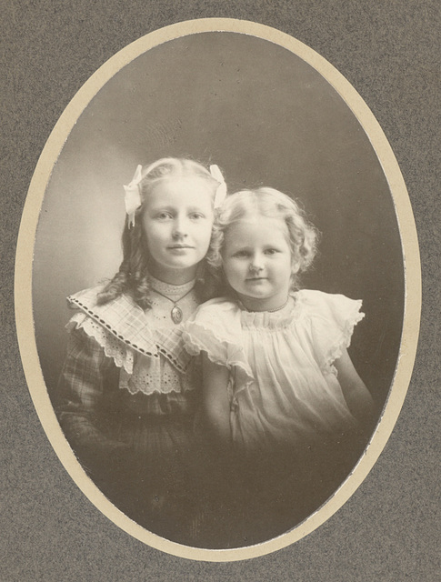 My paternal grandmother, Anna Olsen (L), and her sister, Margaret, about 1898
