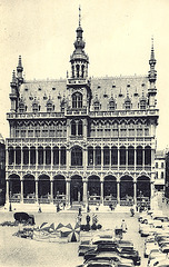 Old postcards of Brussels – The "King House"