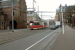 Line 17 entering the Buitenhof