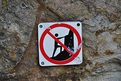 Emmen Zoo – No rock climbing