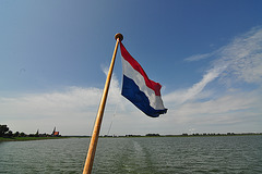 De Bey van Tunis kreeg een kolyk als hy het wapperen hoorde van de nederlandsche vlag.