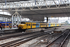 EMU 513 at Leiden Central station