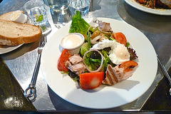 Dubai 2012 – Bland Niçoise Salad