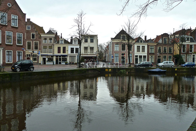 View of the Rapenburg and the Kolfmakersteeg in Leiden
