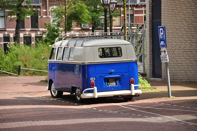 1962 Volkswagen bus