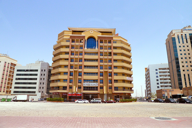 Dubai 2012 – Al Raha Building near the Mall of the Emirates