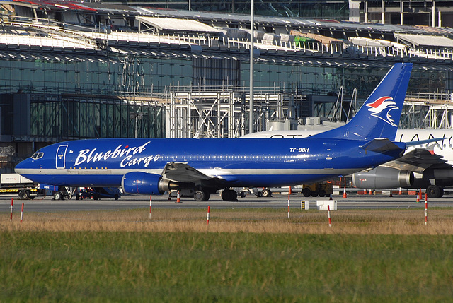 TF-BBH B737-4Y0F Bluebird Cargo