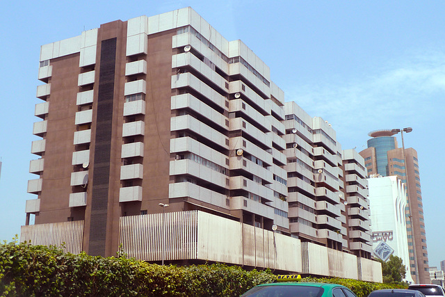Dubai 2012 – Building