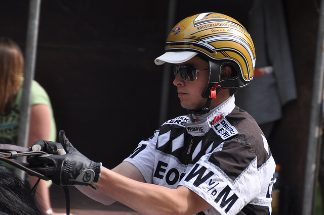 Short-track harness racing – Championship driver Wim van der Mespel