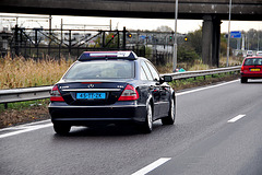 2007 Mercedes-Benz E 220 CDI taxi on the Amsterdam ringroad