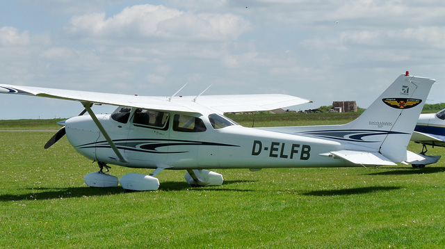 Cessna 172S Skyhawk SP D-ELFB