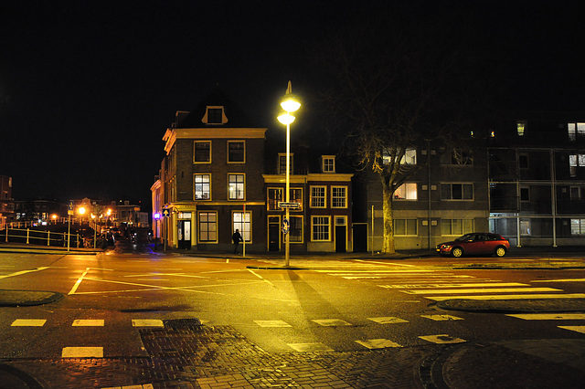 Crossing of the Langegracht and Mare without traffic lights