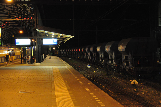 Night work train at Haarlem station