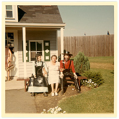 Amish Folks at Dutch Wonderland, Lancaster, Pa.