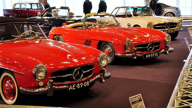Interclassics & Topmobiel 2011 – Mercedes Benz: 1960 190SL – 1958 300SL – 1967 250SL