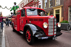 1955 Bedford MLC Fire Engine helping out Sint Nicolaas