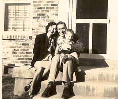 Backyard portraits. Alice, Carl and Ricky, Nashville, 1948