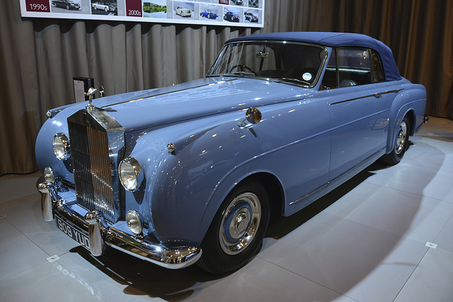 Techno Classica 2013 – Baby-blue 1957 Rolls-Royce