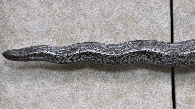 Dubai 2012 – Al Ain National Museum – Curved dagger