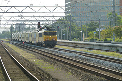 Train arriving on track 7 in Leiden