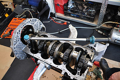 Rebuilding a Mercedes-Benz OM616 engine – Torquing the crankshaft bearing caps