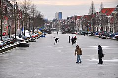 Ice skating on the Oude Singel