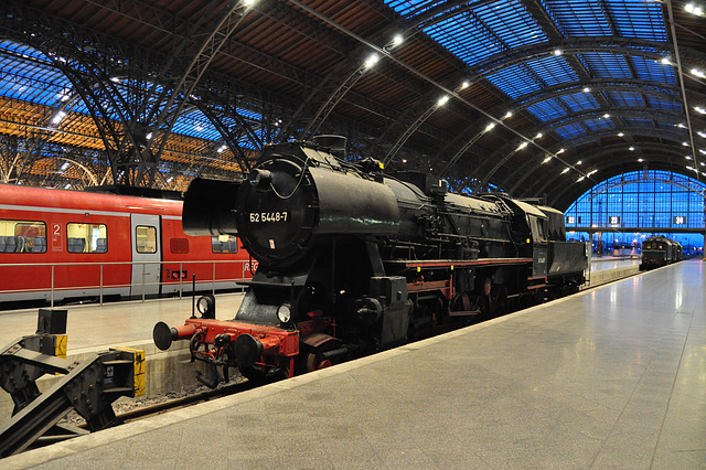 Leipzig – Engine 52 5448-7 at Leipzig Central Station
