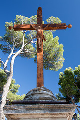 Bonnieux Crucifix