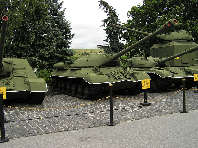 IS-3 IS-3
