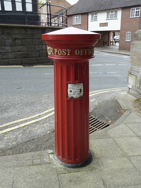Warwick 2013 – 1856 pillar box