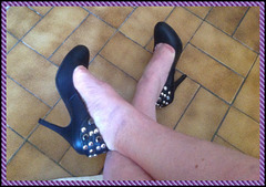 Christiane !! En mode Talons Hauts Cloutés / In a hot Studded Heels mood