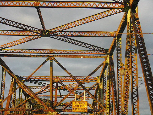 The Green Bridge, Westfield