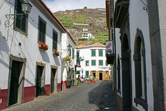 Madeira. Gassen am Hafen von Camara de Lobos.  ©UdoSm
