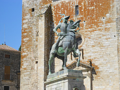 Estatua de Pizarro en Trujillo