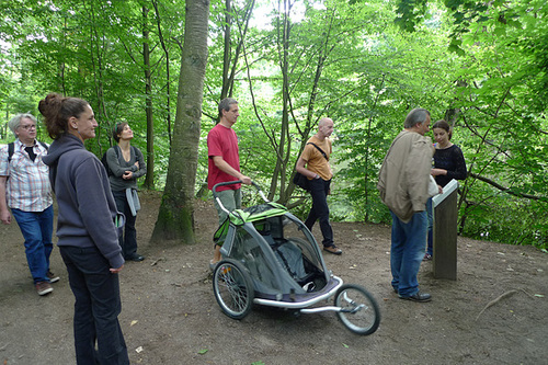 Wandergruppe im Franfurter Stadtwald