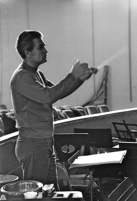 The conductor Hugo Vianello
