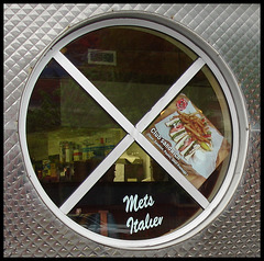 Hublot gastronomique / Gourmet round window - 4 juillet 2009.