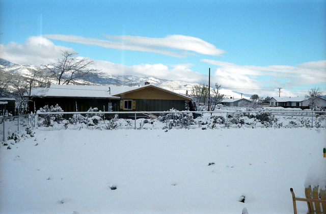 09-house_in_snow_ig_adj
